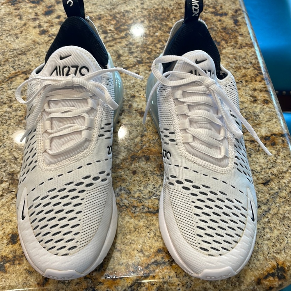 Women’s Nike air 270 size 8.5 white navy trim used  a lot of life left in them